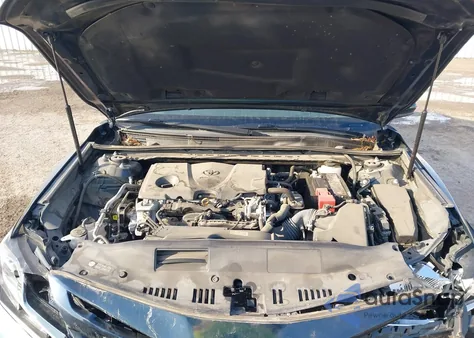 2020 Toyota Camry Se z USA, uszkodzony, nr VIN 4T1G11AK4LU968869